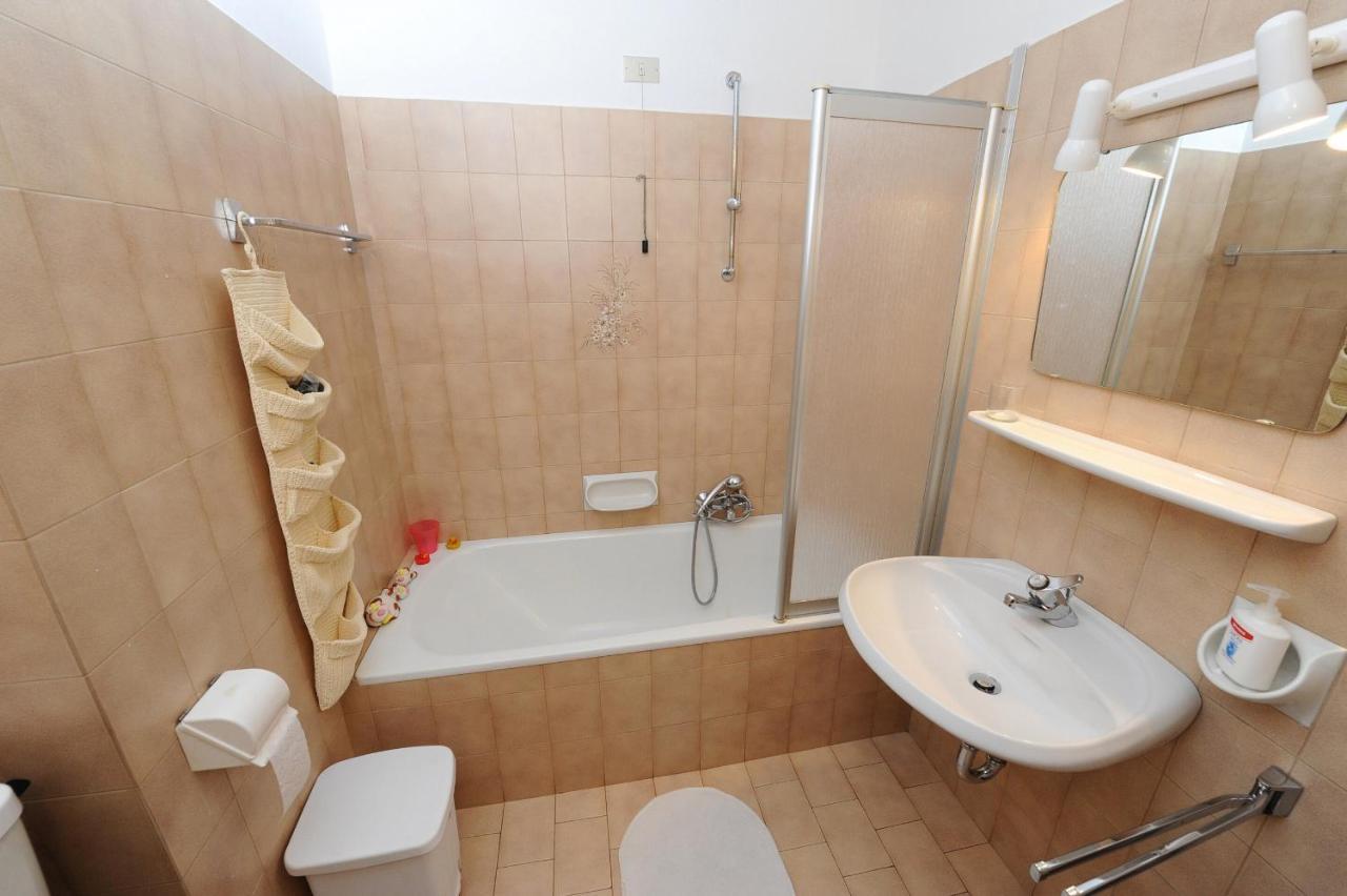 Apartments Valverda โอติเซ ภายนอก รูปภาพ